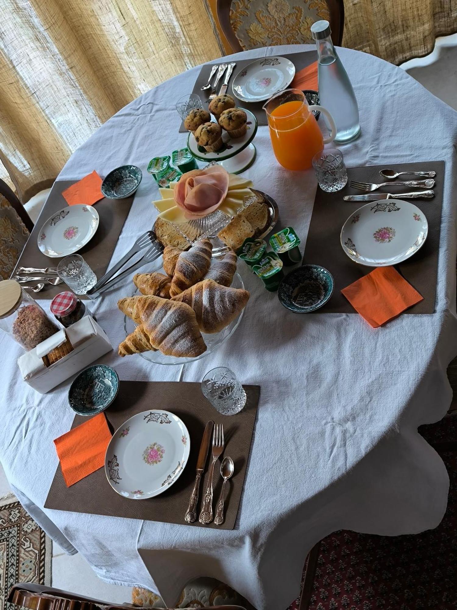 Bed and Breakfast Le Piante Di Casa Samar Castelguelfo Экстерьер фото